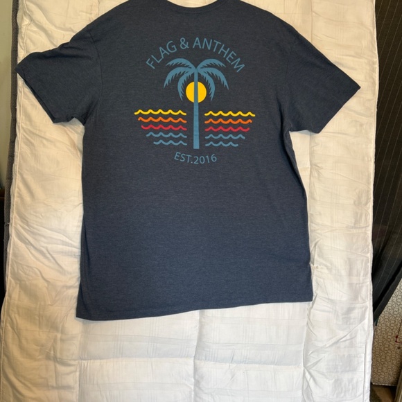 Flag & Anthem Sunny palm est 2016 Navy tee size XL - Picture 6 of 9